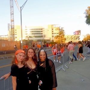 Meet your Posher, Maddie